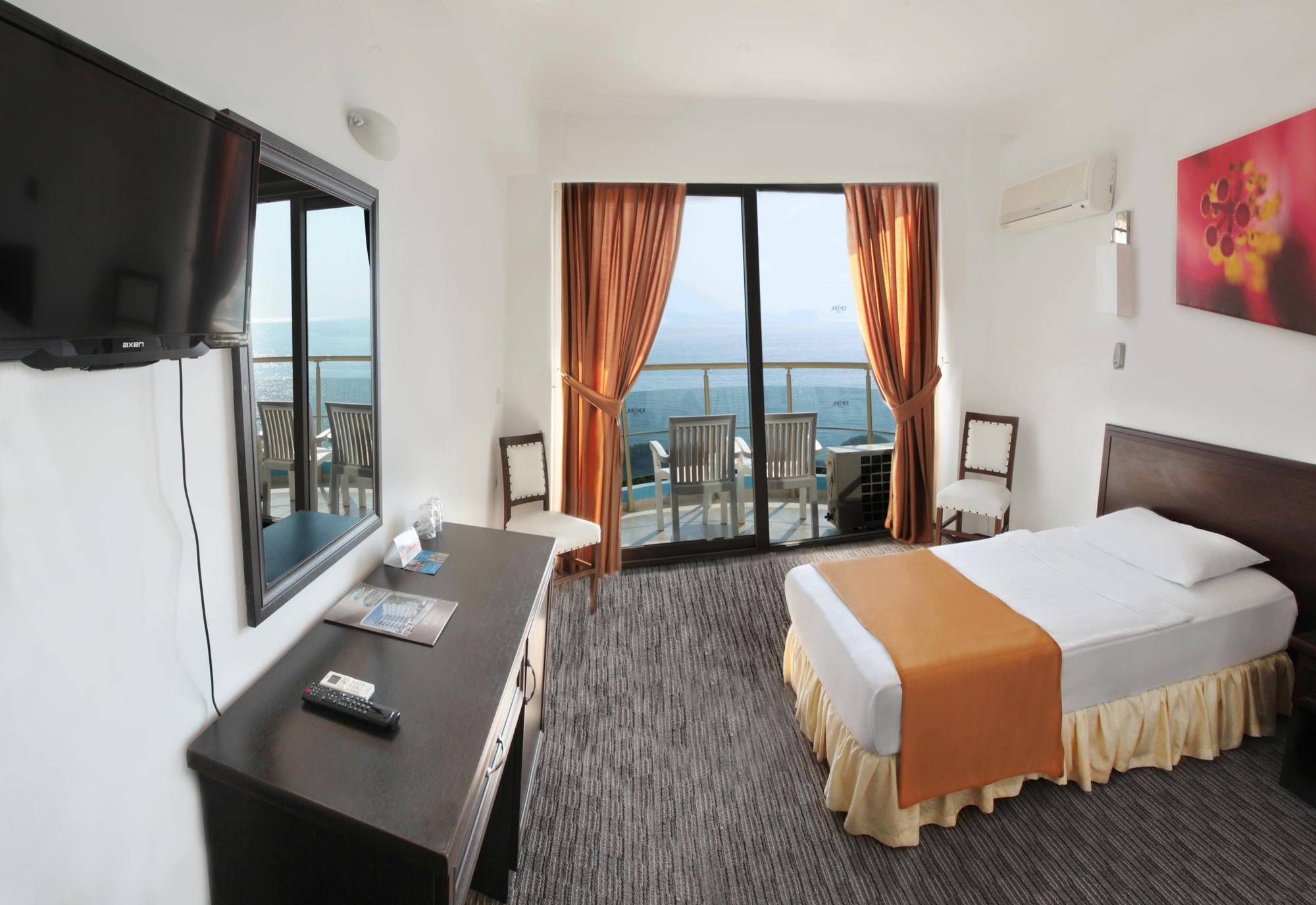 Otel Arora Kuşadası