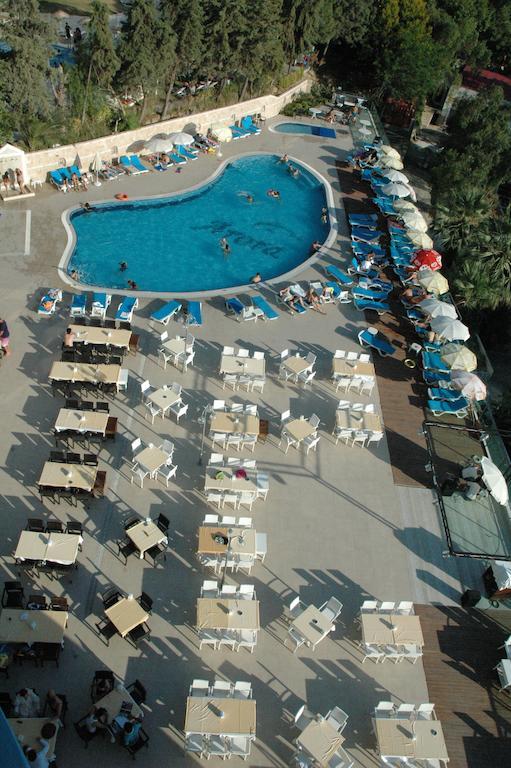 Otel Arora 4*